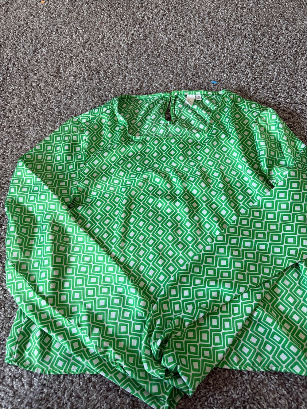 Jules & Leopold Green and White Diamond Print Blouse large